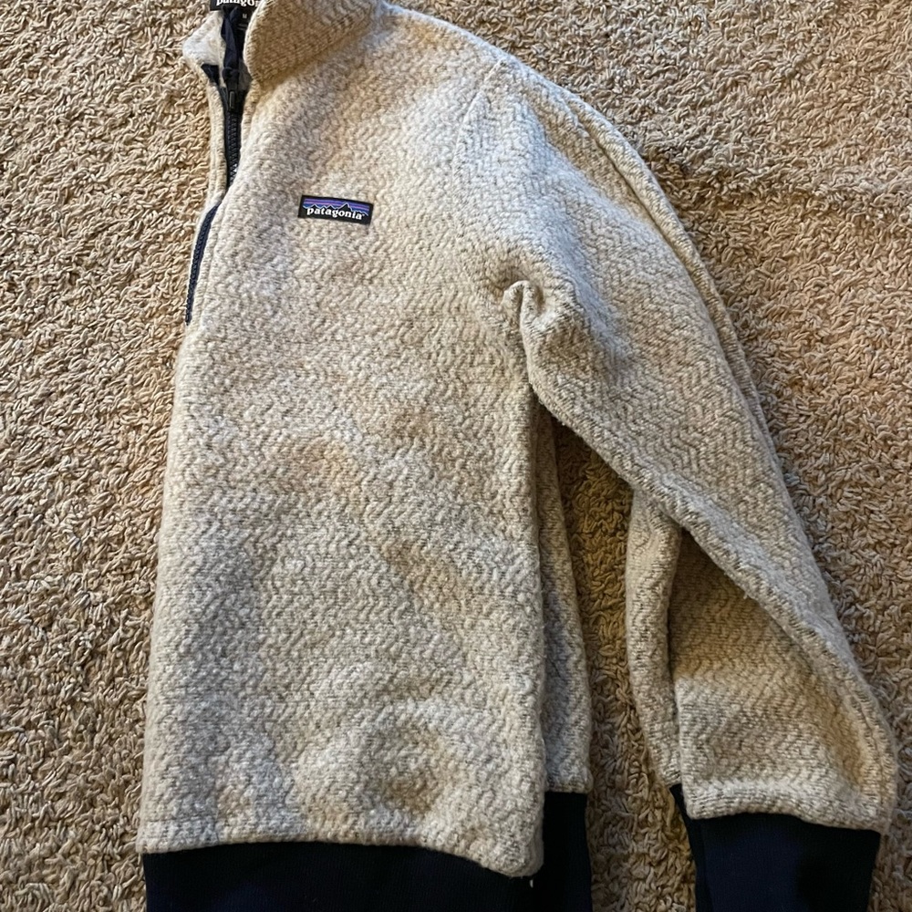 PATAGONIA quarter zip oatmeal color